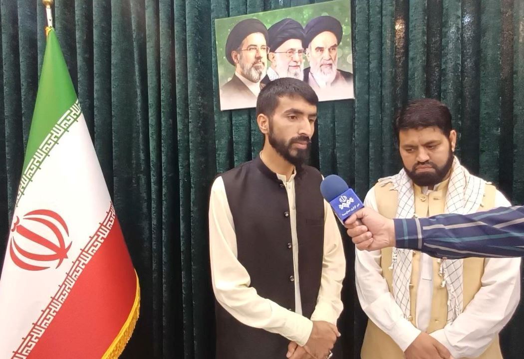 دیدار جمعی از فعالان سیاسی و فرهنگی پاکستان با امام جمعه سنگر